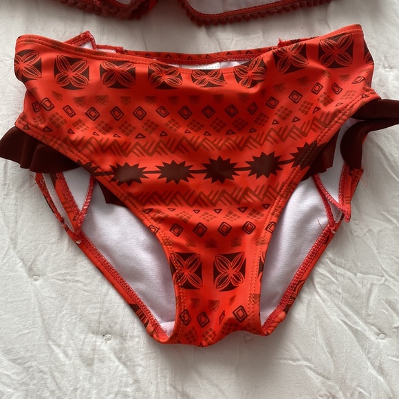 Disney - Picture 3 of 5